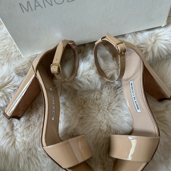 Manolo Blahnik nude heels 40 - Picture 3 of 4